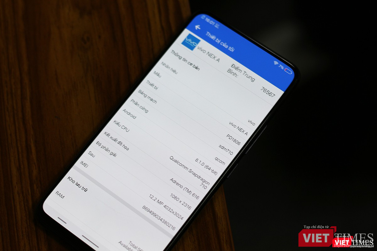 Về "nội công", Vivo Nex A được trang bị con chip Snapdragon 710. Đây là con chip tầm trung mới nhất của Qualcomm. Phiên bản Vivo Nex S cao cấp hơn sẽ mang trong mình bộ vi xử lý Snapdragon 845. Cả hai phiên bản đều có RAM 6 GB và bộ nhớ trong 128 GB.