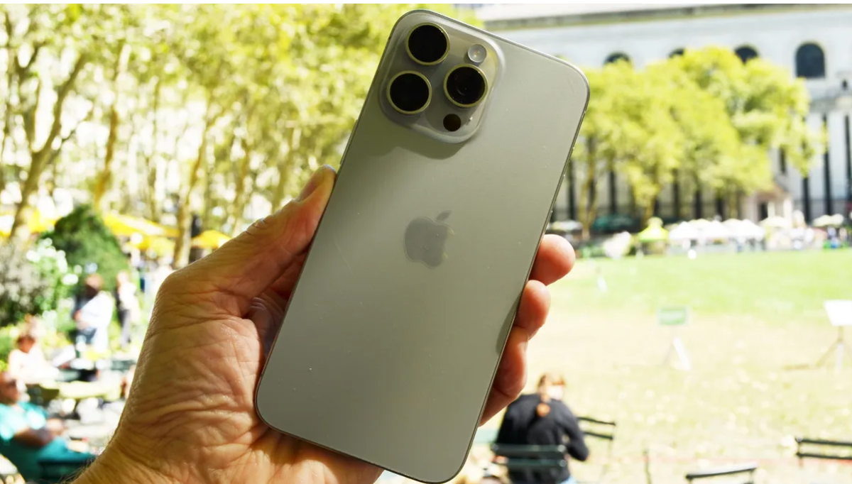 iPhone 15 Pro Max 2.png