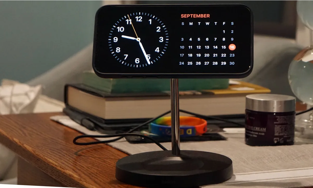 iPhone 15 Pro max 8.png