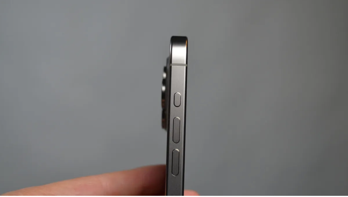 iPhone 15 Pro Max 5.png