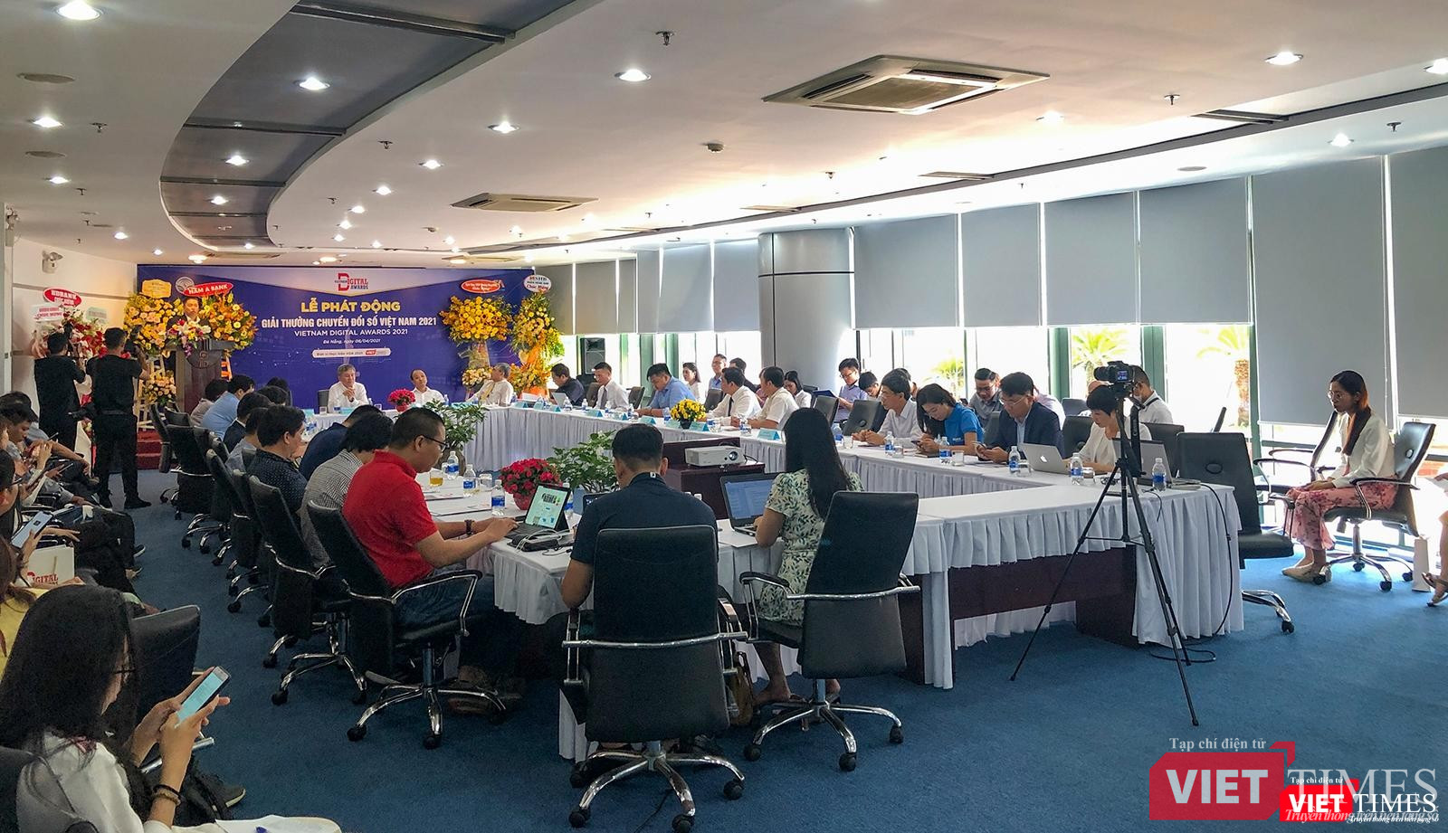 Toàn cảnh buổi Họp báo