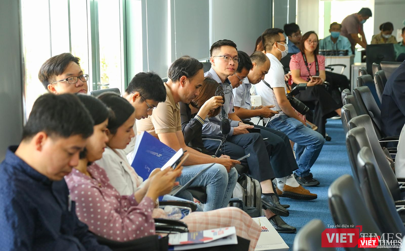 Sự kiện Họp báo Phát động Giải thưởng Chuyển đổi số Việt Nam năm 2021 thu hút sự quan tâm của đông đảo báo giới