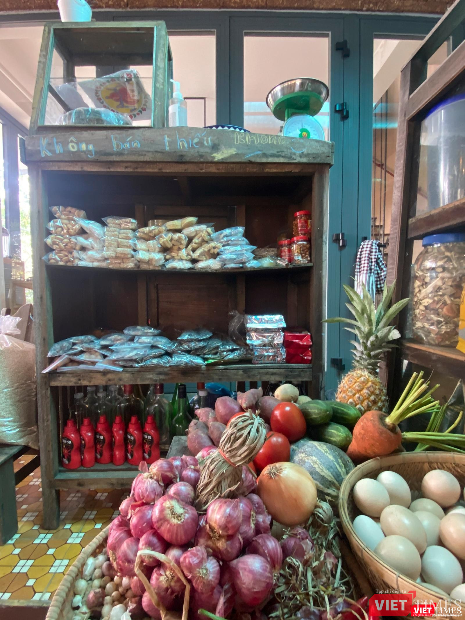 Những chiến chạn gỗ xưa cũ