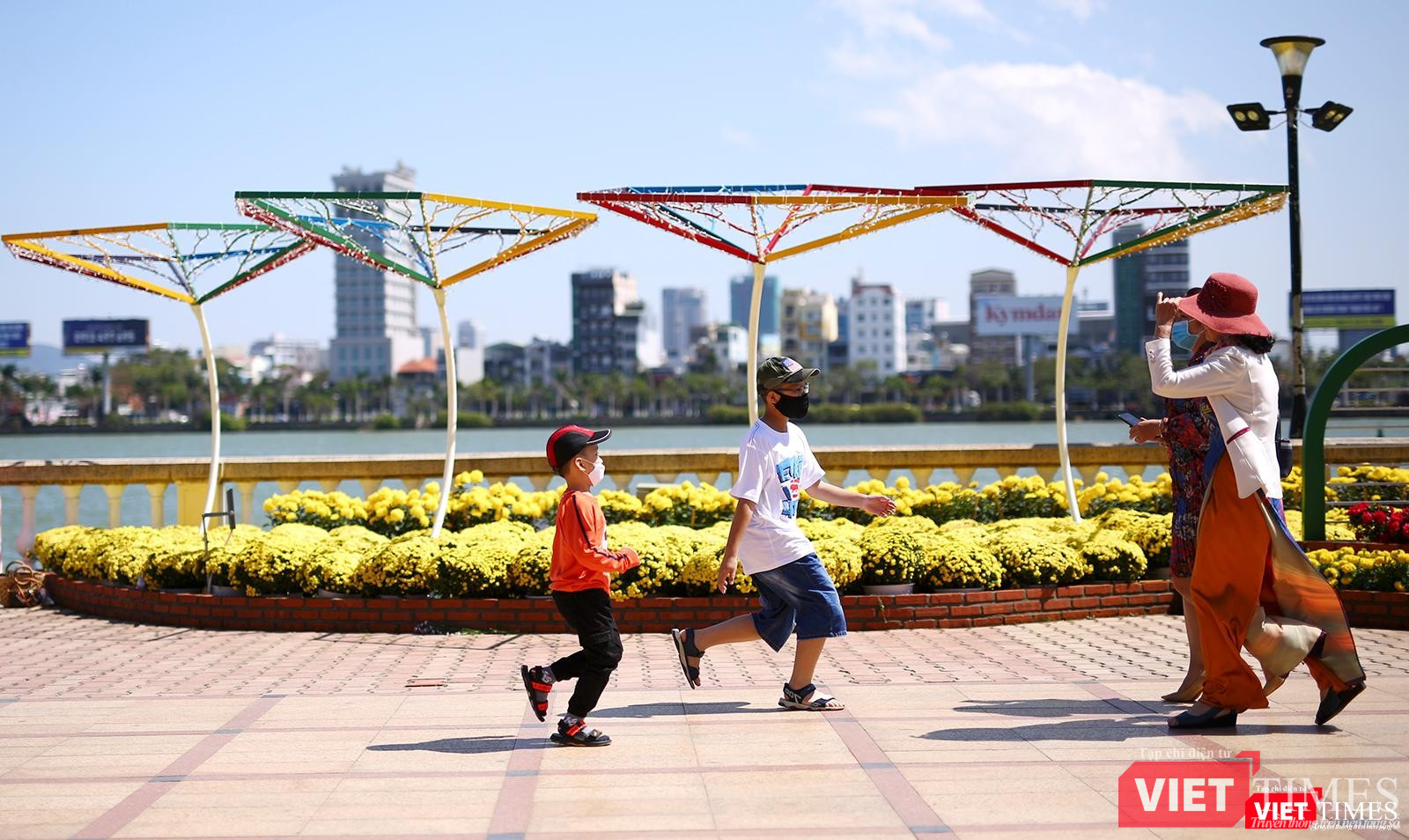 Xuân mới đã về