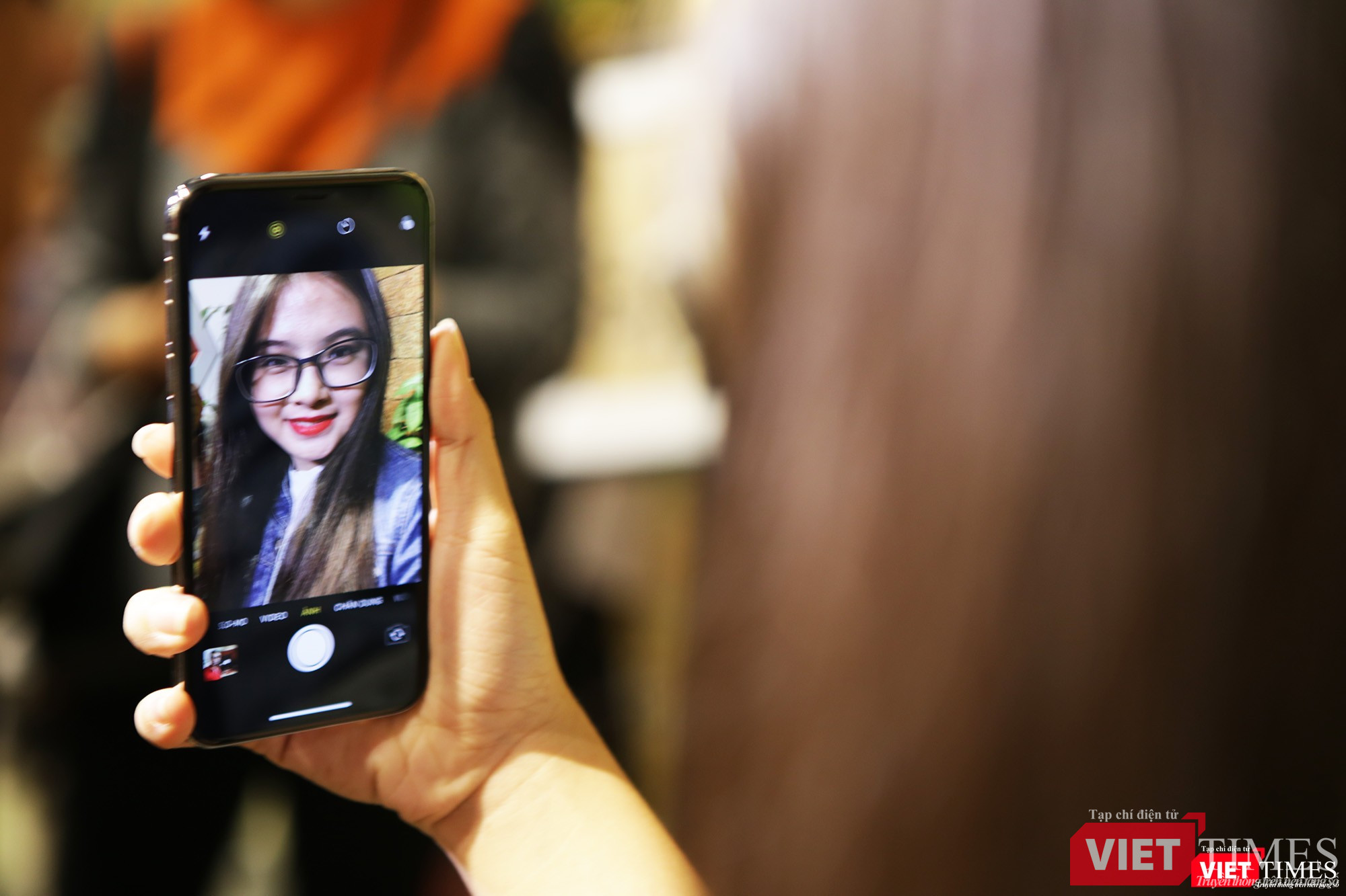 Đây chính là chiếc iPhone X đầu tiên xuất hiện tại Hà Nội ảnh 10