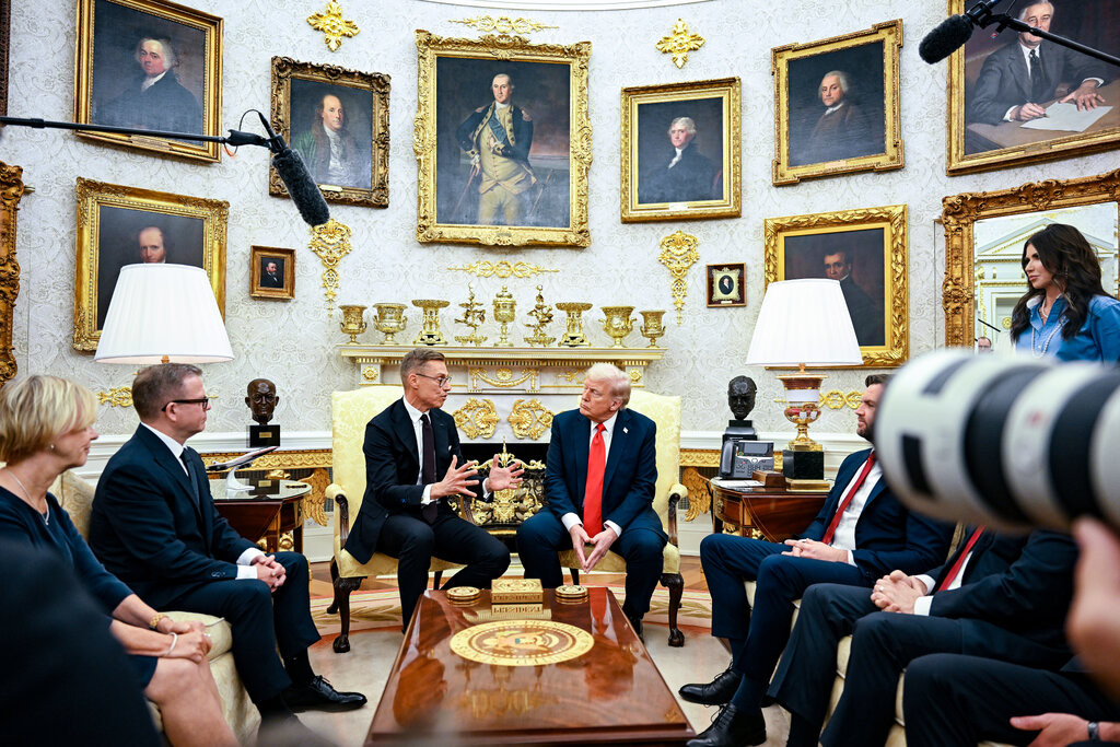 Ông Trump dát vàng Nhà Trắng Đập tường, lát đá Vườn Hồng, xây ballroom hàng trăm mét vuông 13.jpg