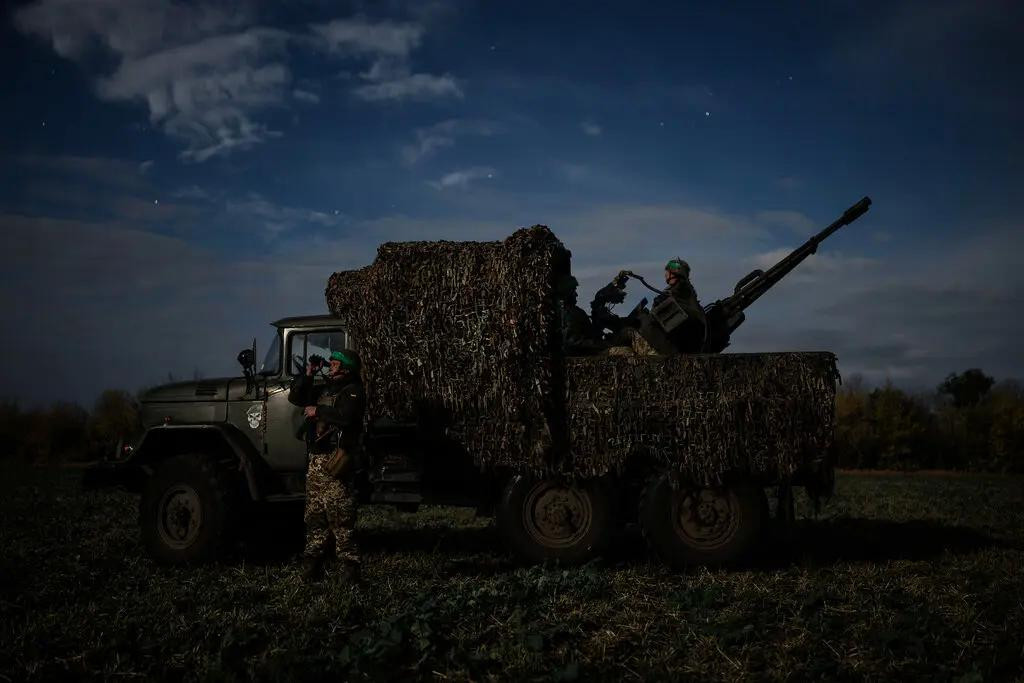 Cuộc đấu sách lược giữa Trump, Zelensky và Putin Hòa đàm hay hỏa lực sẽ thắng thế ở Ukraine.jpg