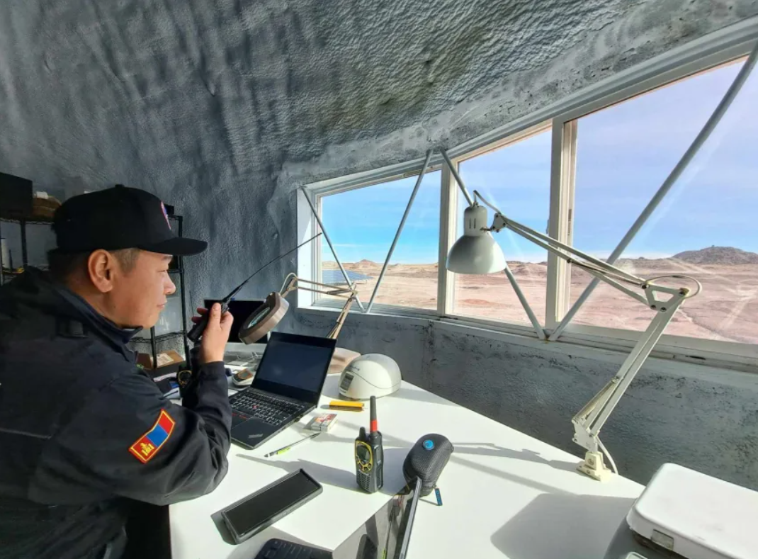 Trại sao Hỏa bí ẩn giữa sa mạc Mông Cổ 30 ngày trong cái lạnh -30°C, ăn uống như phi hành gia 5.png