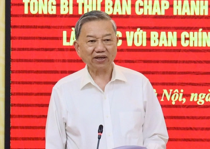 Tổng Bí thư Tô Lâm yêu cầu xóa bỏ thế độc quyền Nhà nước về thương hiệu vàng miếng một cách có kiểm soát trên nguyên tắc Nhà nước vẫn quản lý hoạt động sản xuất vàng miếng.