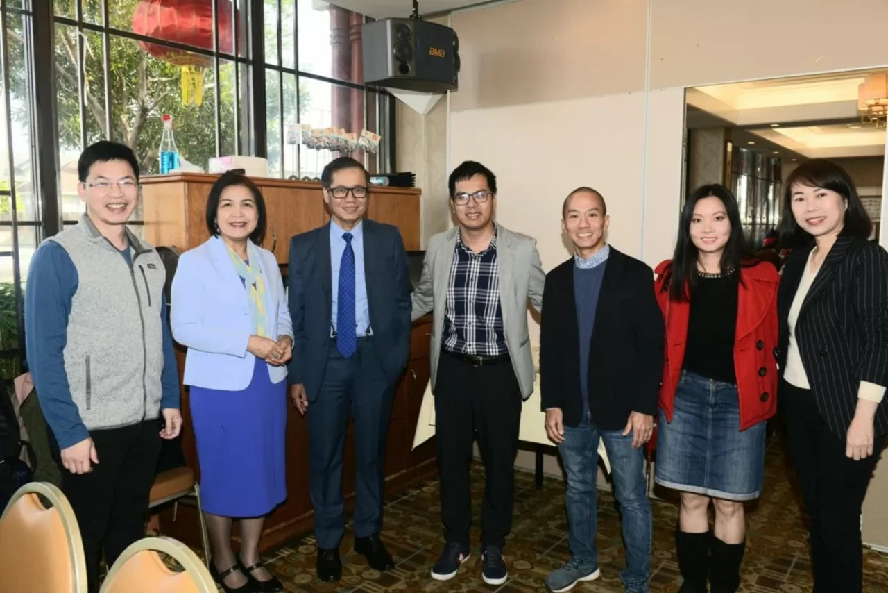 Việc thu hút và trọng dụng nhân tài người Việt Nam ở nước ngoài là một chiến lược quan trọng để thúc đẩy sự phát triển khoa học và công nghệ trong nước.