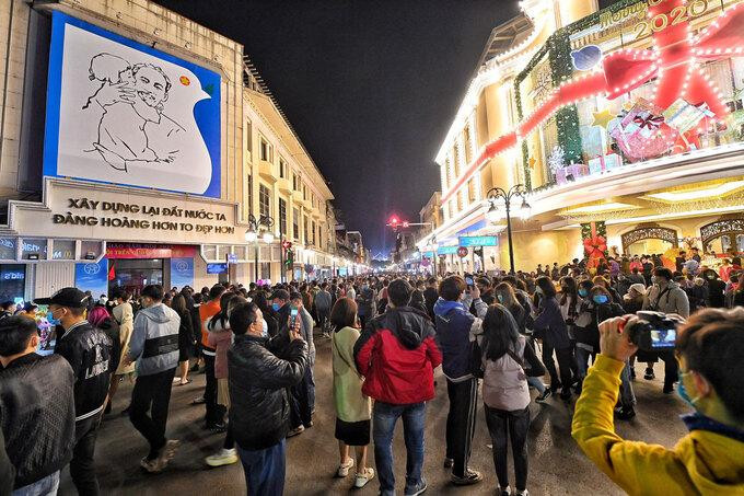 Khu vực hồ Hoàn Kiếm, Hà Nội (ảnh: VnExpress) Khu vực hồ Hoàn Kiếm, Hà Nội (ảnh: VnExpress)