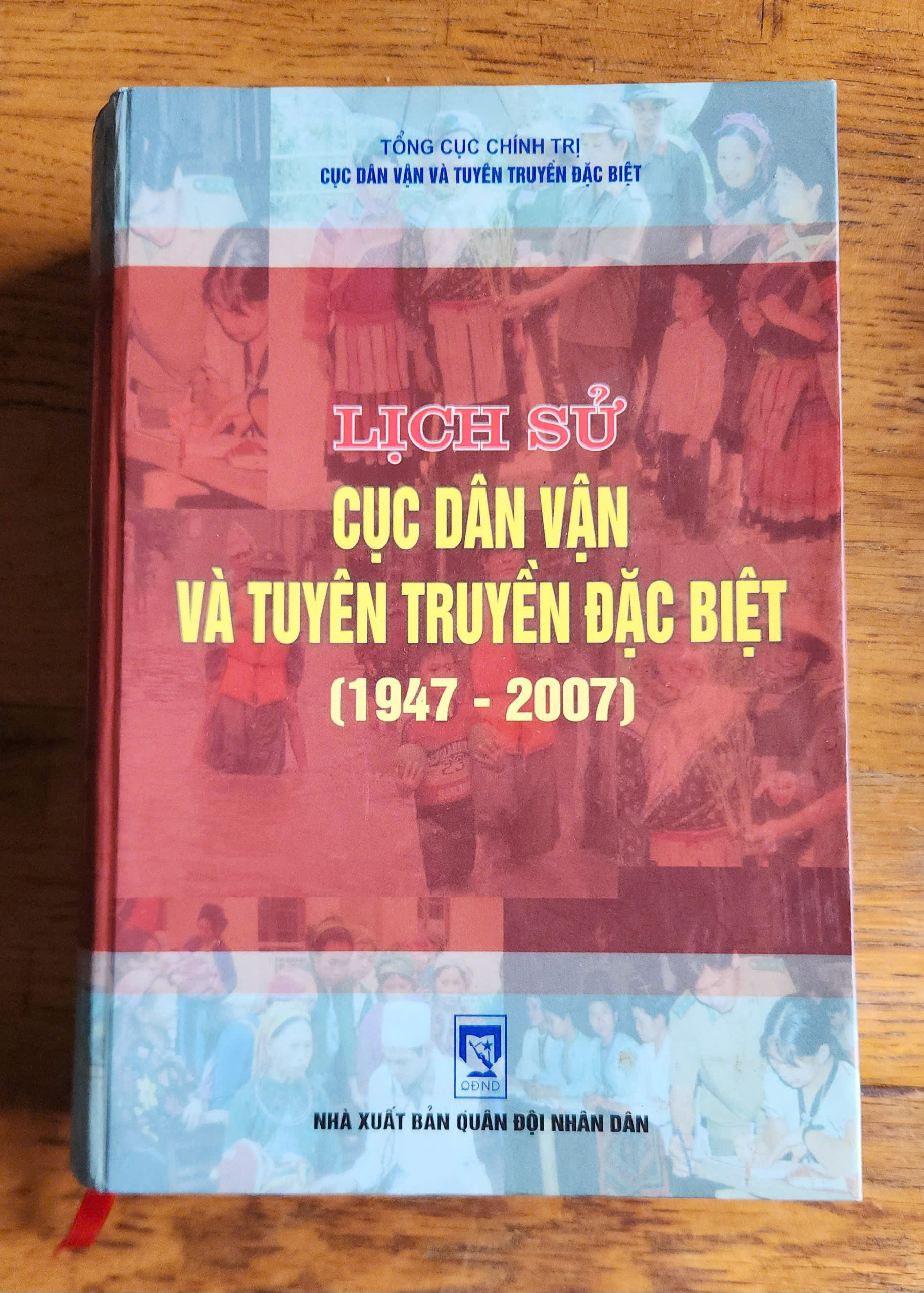 Sách Lịch sử Cục Dân vận và Tuyên truyền đặc biệt ghi chép rõ về hoạt động và chức vụ của ông Nguyễn Chiến Mã. Ảnh: BTH.