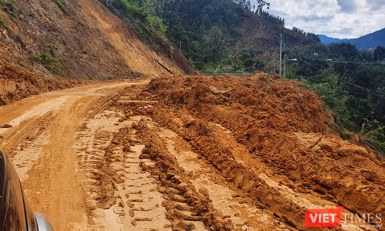 Điểm sạt lở cuối cùng được thông tuyến