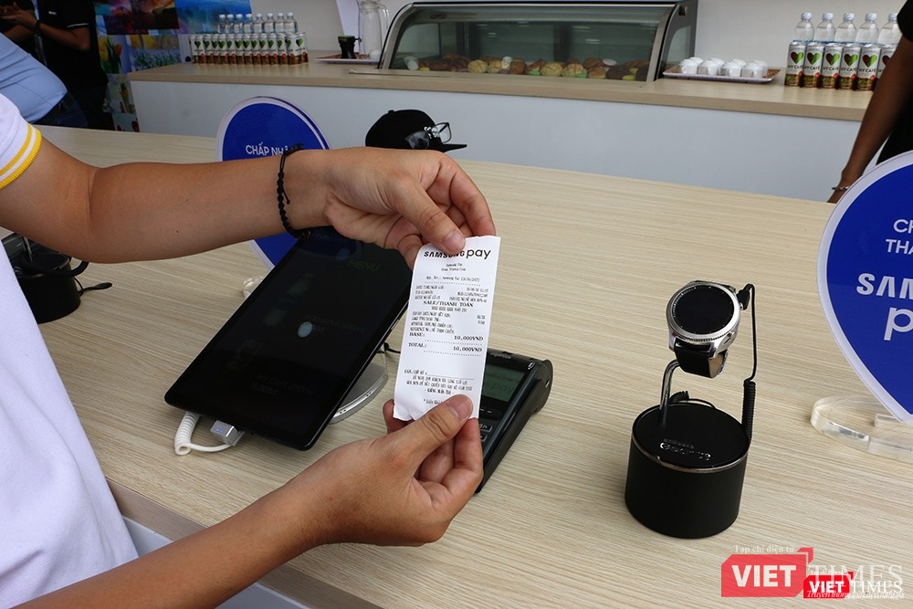 Trải nghiệm thanh toán Samsung Pay