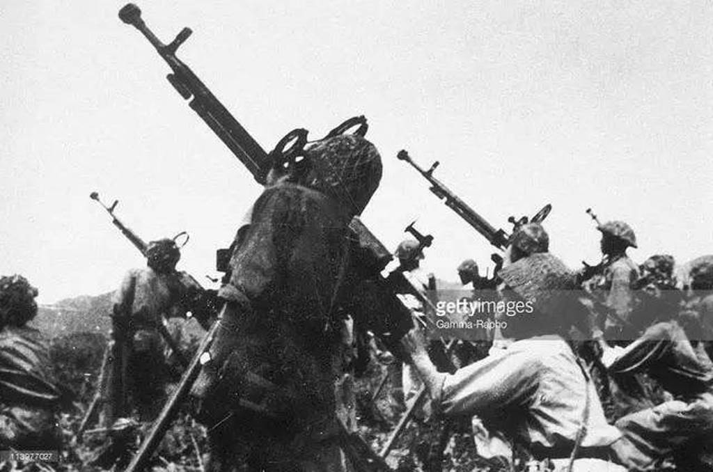 Sung phong khong Viet Nam.jpeg