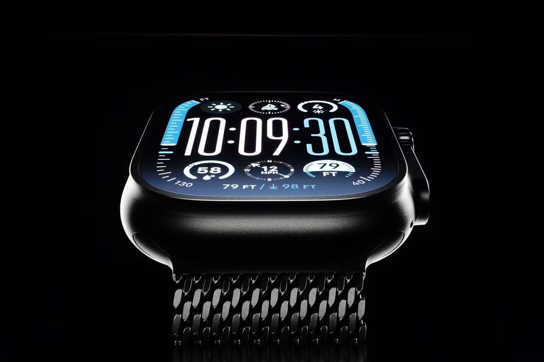 Apple Watch Ultra 2 black satin.jpg