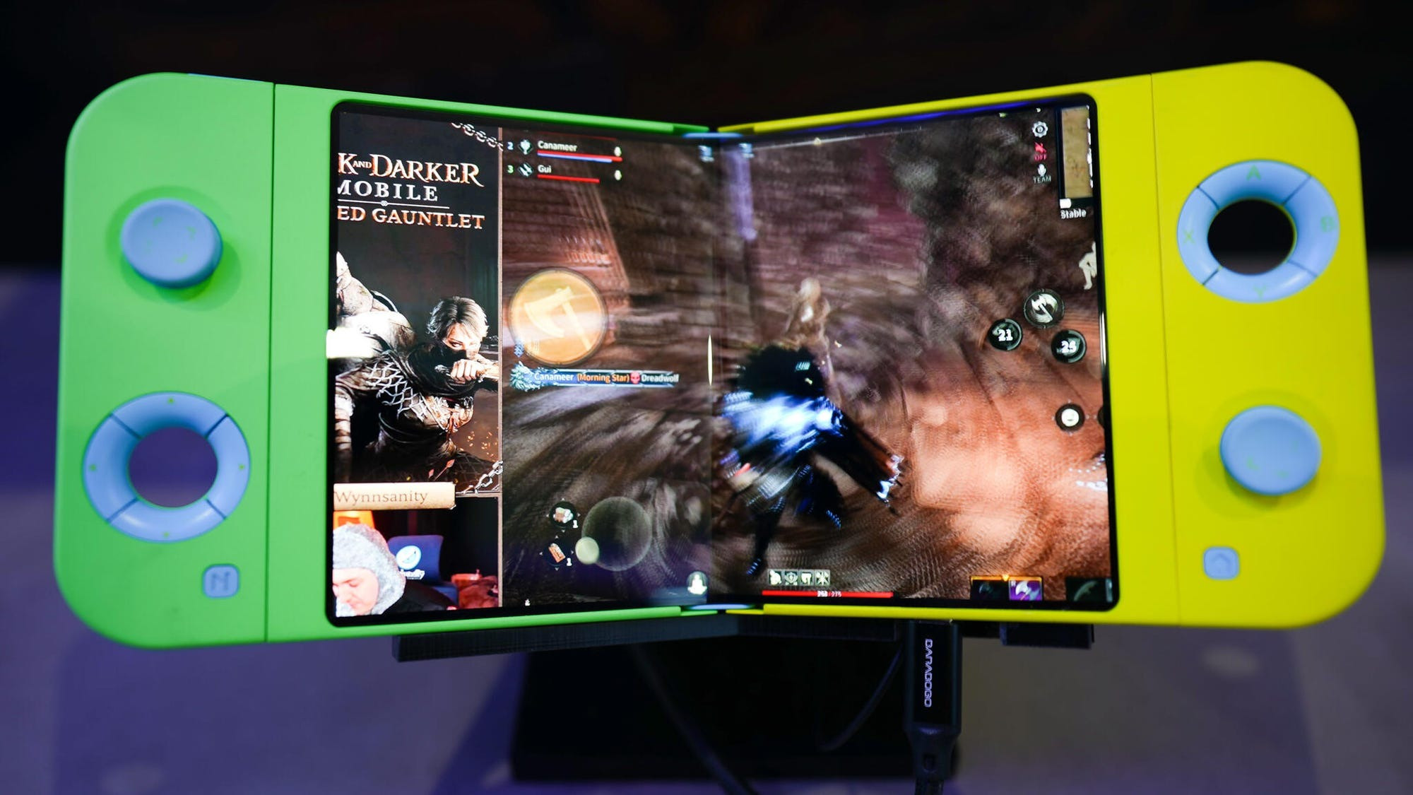 may choi game man hinh gap.jpg