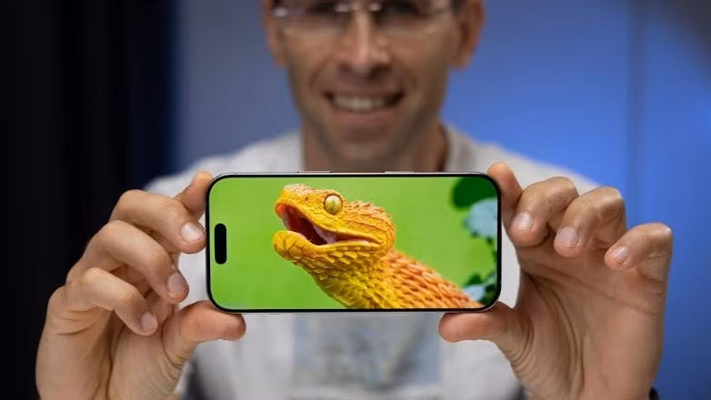 iphone 16 man hinh.jpg