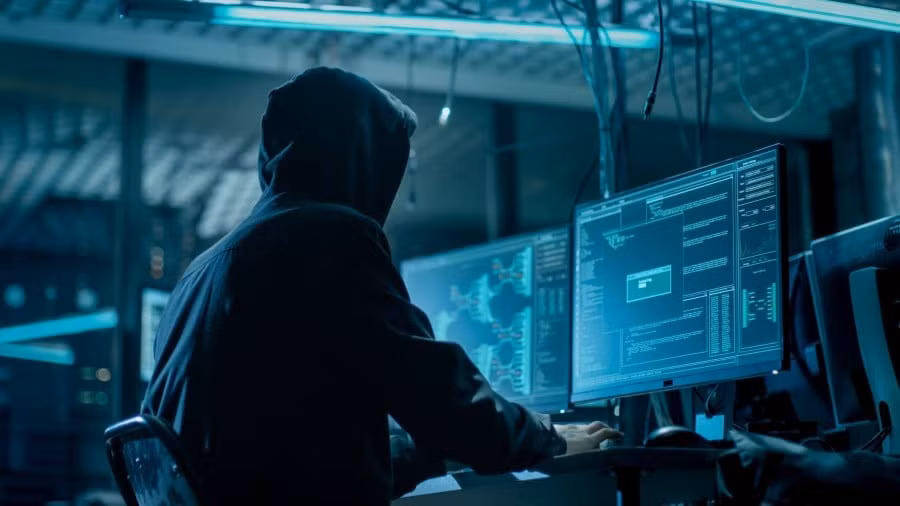 hacker using computer.jpg