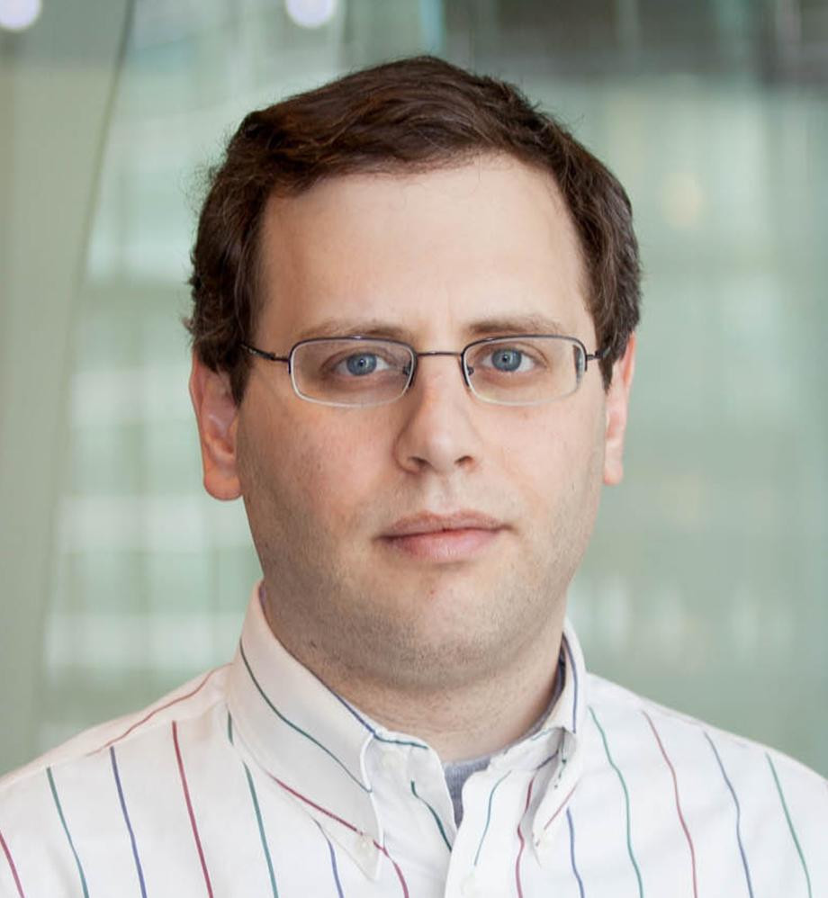 Tác giả Noah Smith.