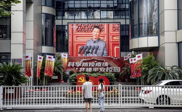 Trung Quốc luôn khát khao vị thế dẫn dắt thế giới. Ảnh: Japan Times.