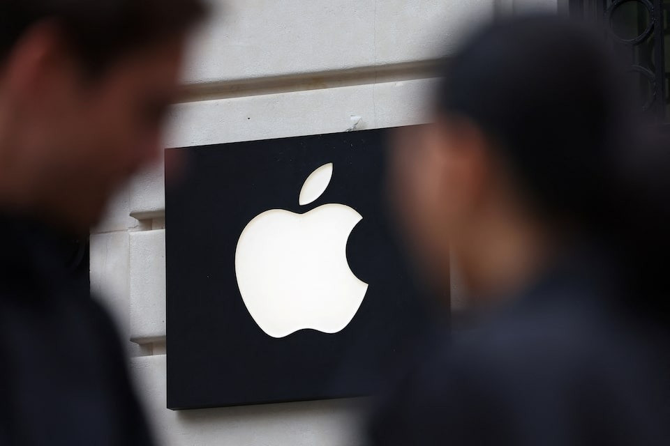 Apple logo 2 - Reuters.jpg
