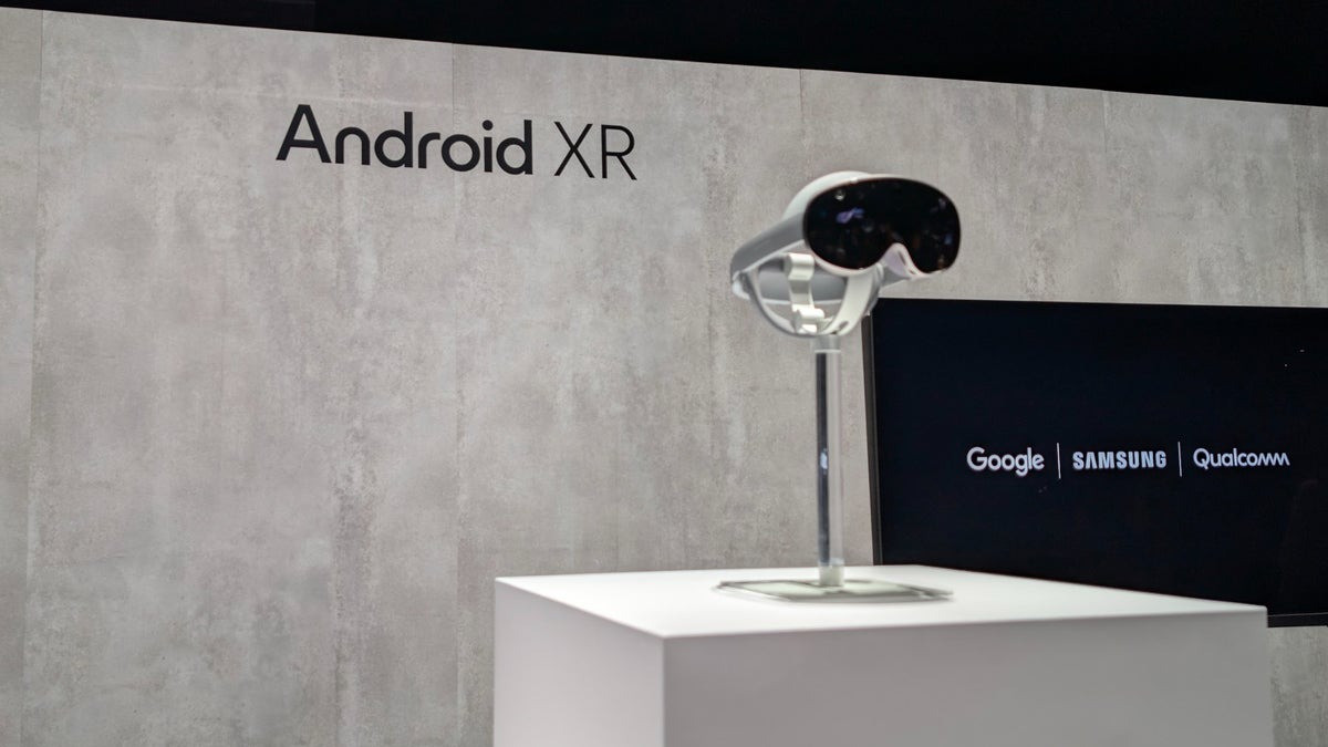 kinh xr cua Samsung - Phone Arena.jpg