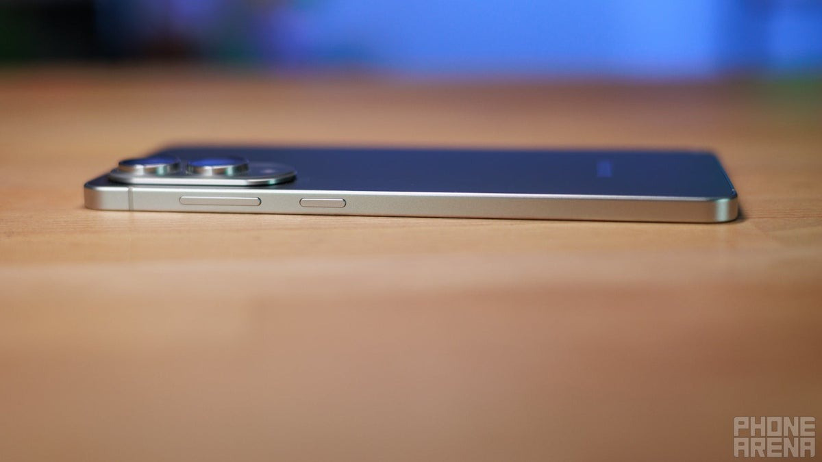 Galaxy S25 Edge - Phone Arena.jpg