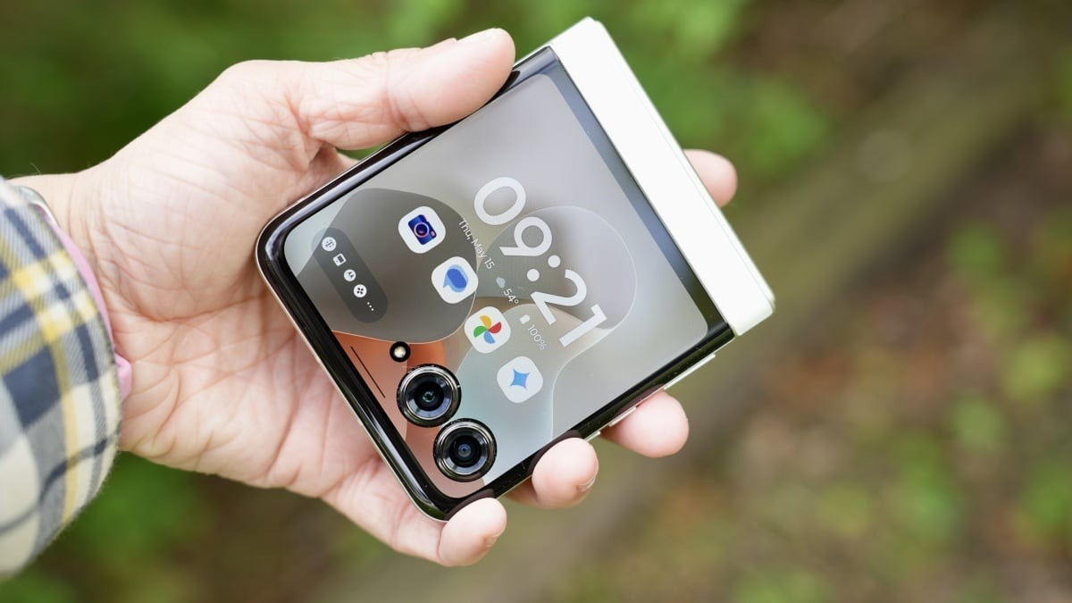 Motorola Razr 2025 - 2.jpg