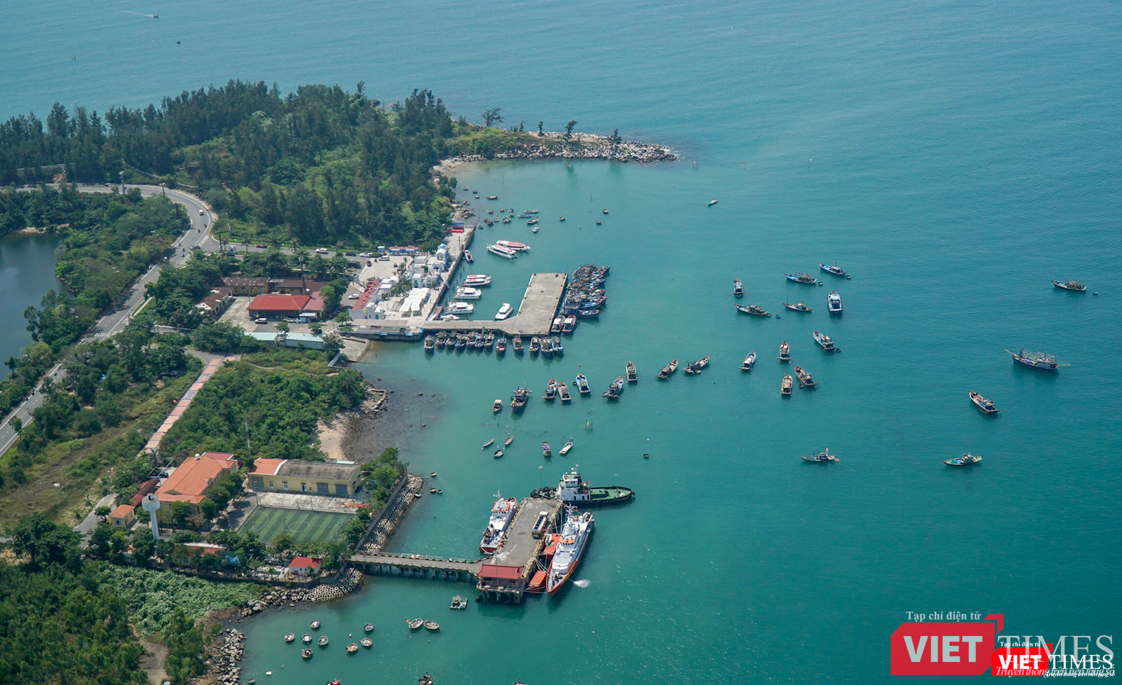 Bến CT15 (bán đảo Sơn Trà, Đà Nẵng) nhìn từ trên cao