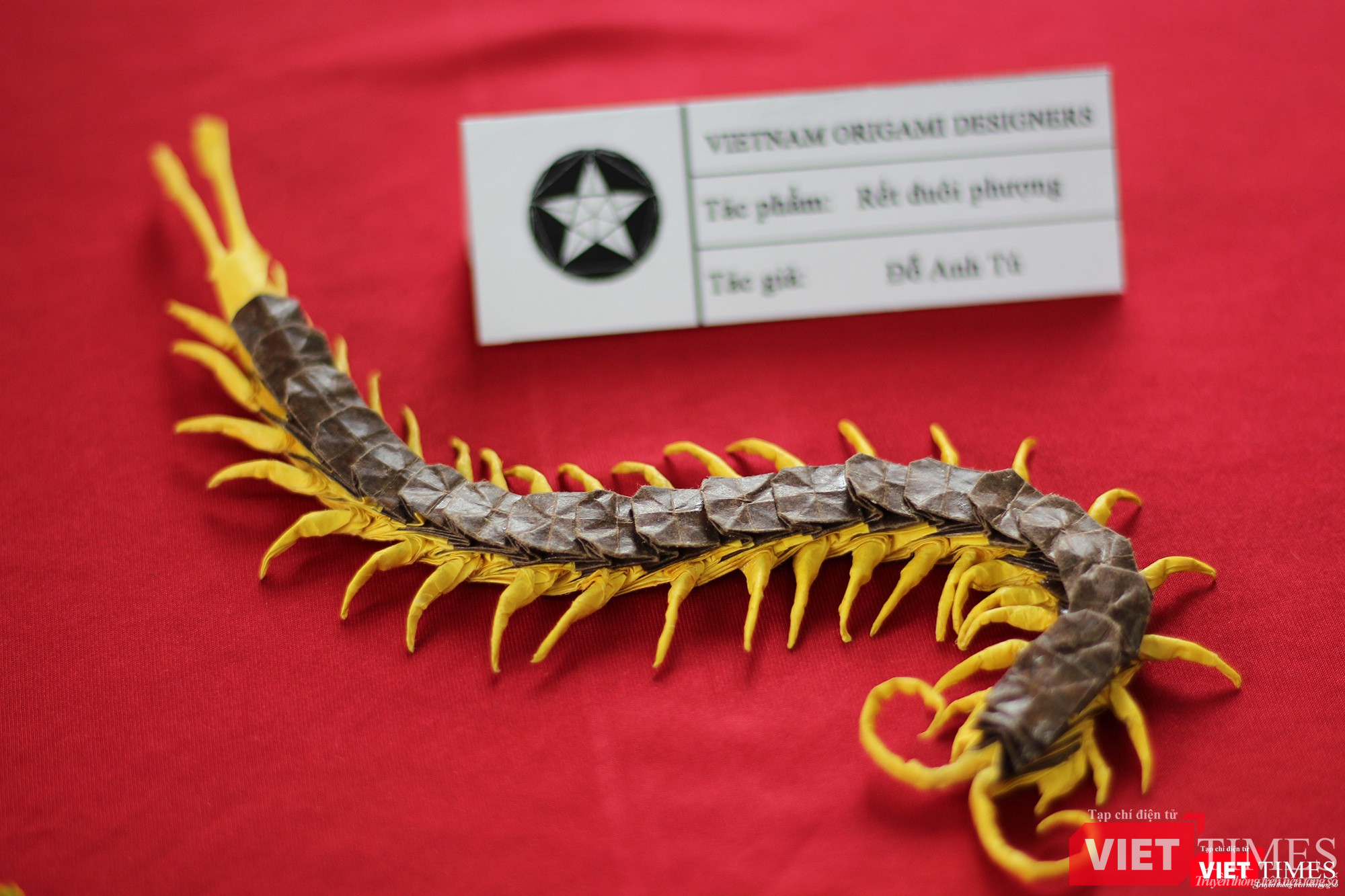 Chiêm ngưỡng các tác phẩm gấp giấy qua đôi bàn tay tài hoa của nghệ nhân Việt Nam ảnh 12