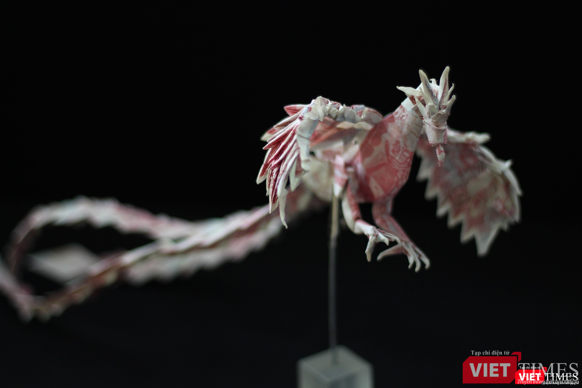 Chiêm ngưỡng các tác phẩm gấp giấy qua đôi bàn tay tài hoa của nghệ nhân Việt Nam ảnh 20