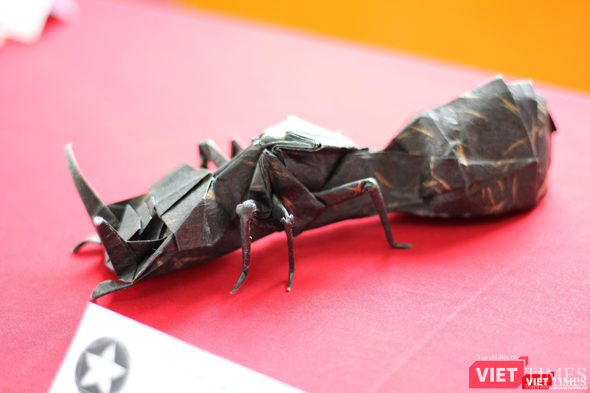 Chiêm ngưỡng các tác phẩm gấp giấy qua đôi bàn tay tài hoa của nghệ nhân Việt Nam ảnh 14