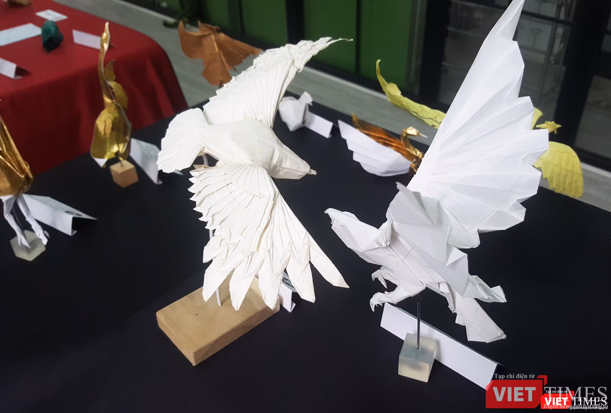 Chiêm ngưỡng các tác phẩm gấp giấy qua đôi bàn tay tài hoa của nghệ nhân Việt Nam ảnh 2