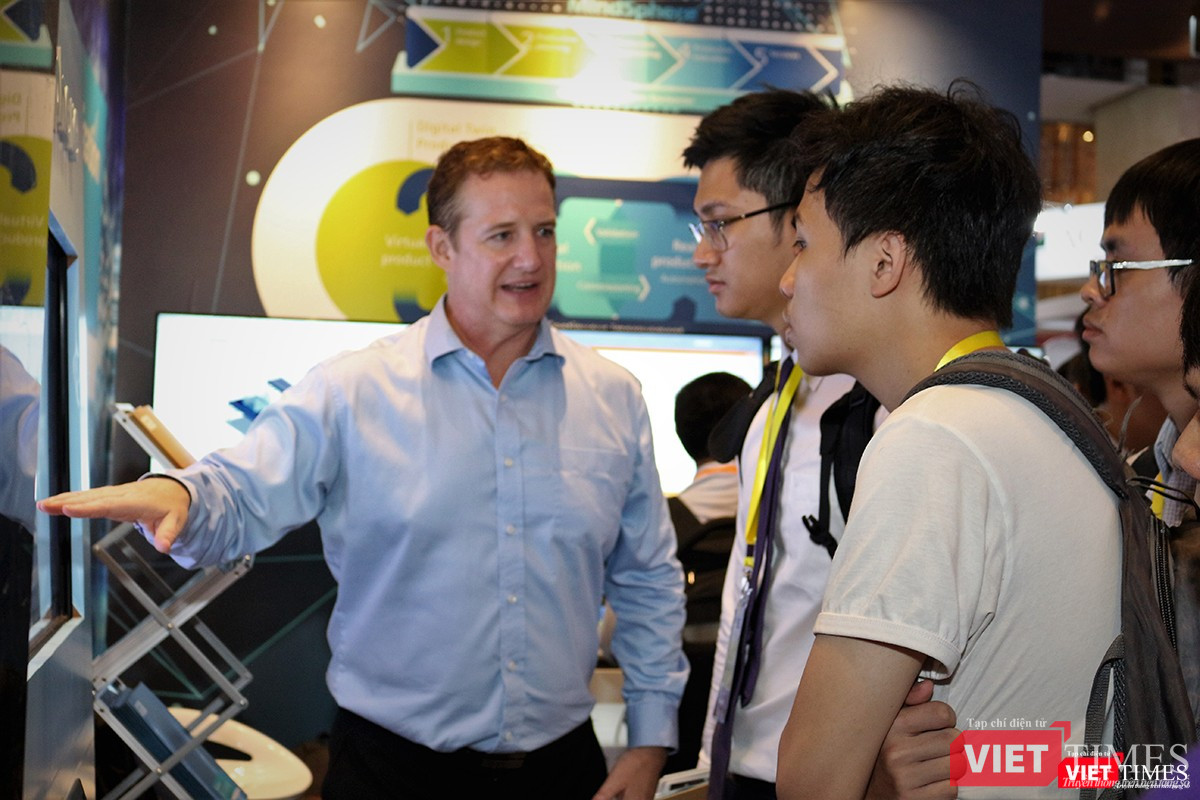 Các công ty nước ngoài cũng tham gia triển lãm