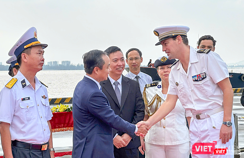 vt_tau hai quan phap 6.png