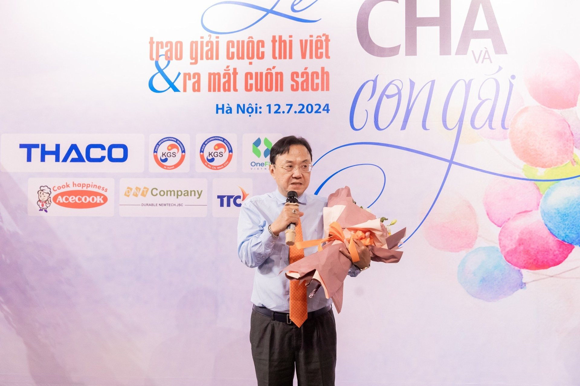 Nhà thơ Hồng Thanh Quang - Trưởng ban Giám khảo