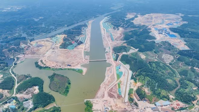 kenh dao Binh Luc 1.jpg