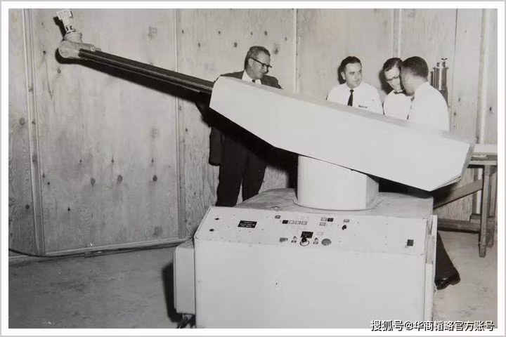 Robot công nghiệp đầu tiên của Unimation