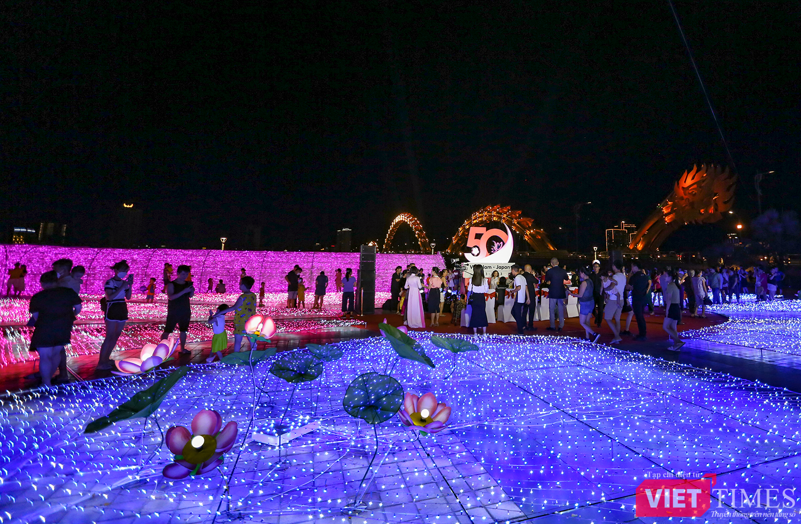 vt_khong gian anh sang viet nhat 2.png