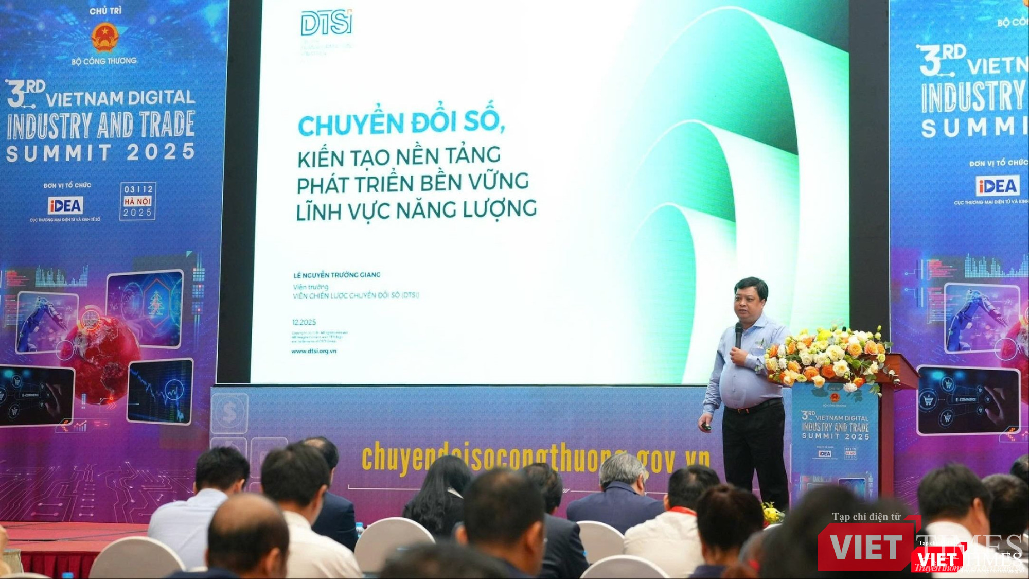 Ông Giang nêu quan điểm dữ liệu được ví như “đầu vào” then chốt, tạo nên chu trình giá trị mới của doanh nghiệp.