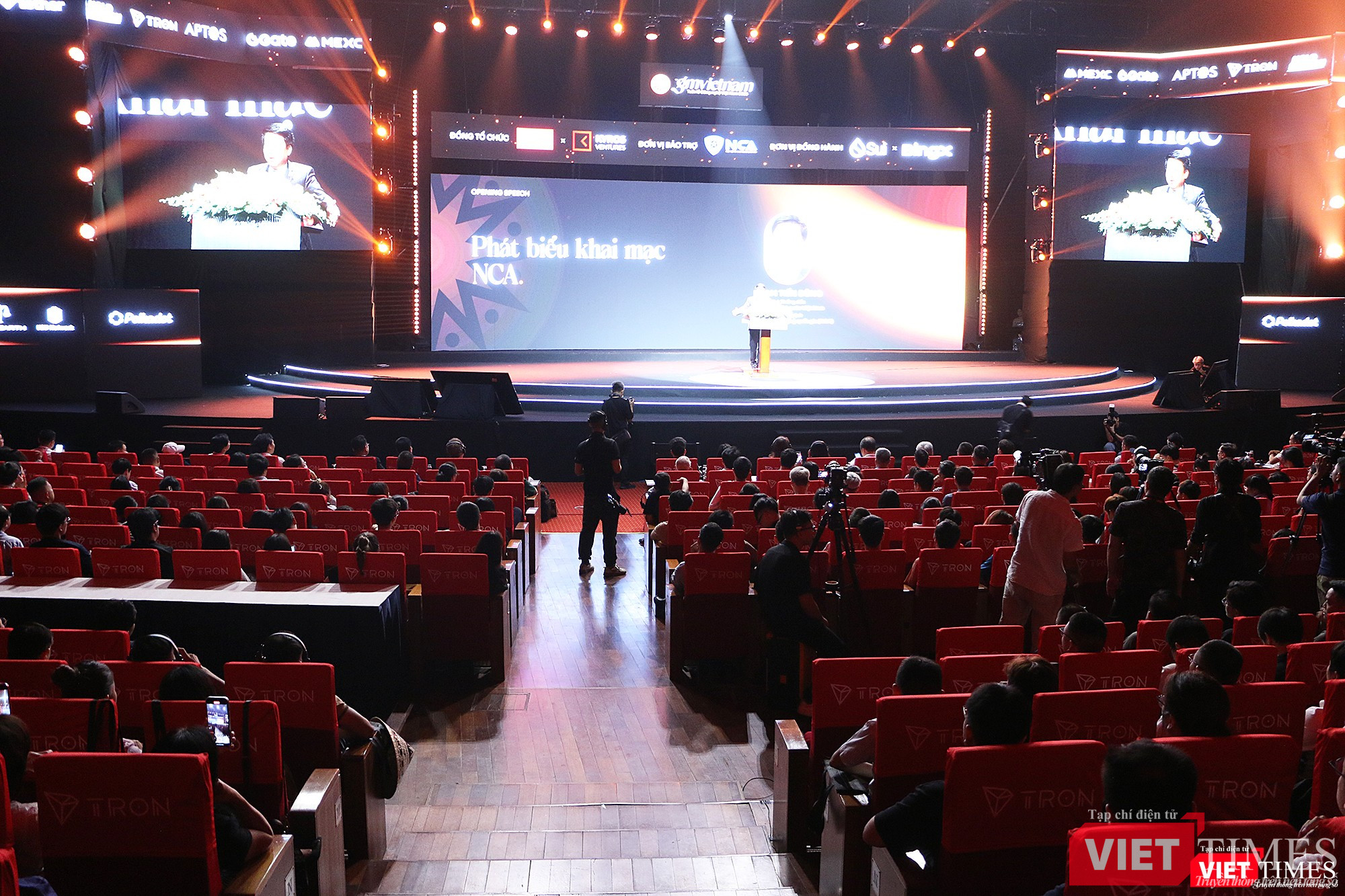 vt_toan canh blockchain forum.jpg