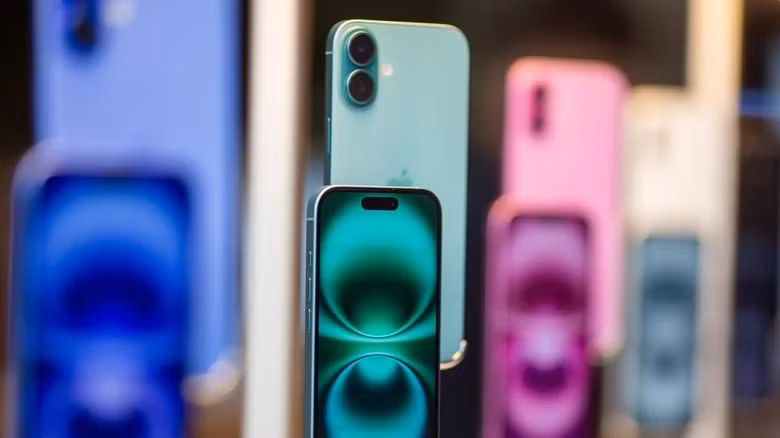 iPhone 16e - Shutterstock.jpg