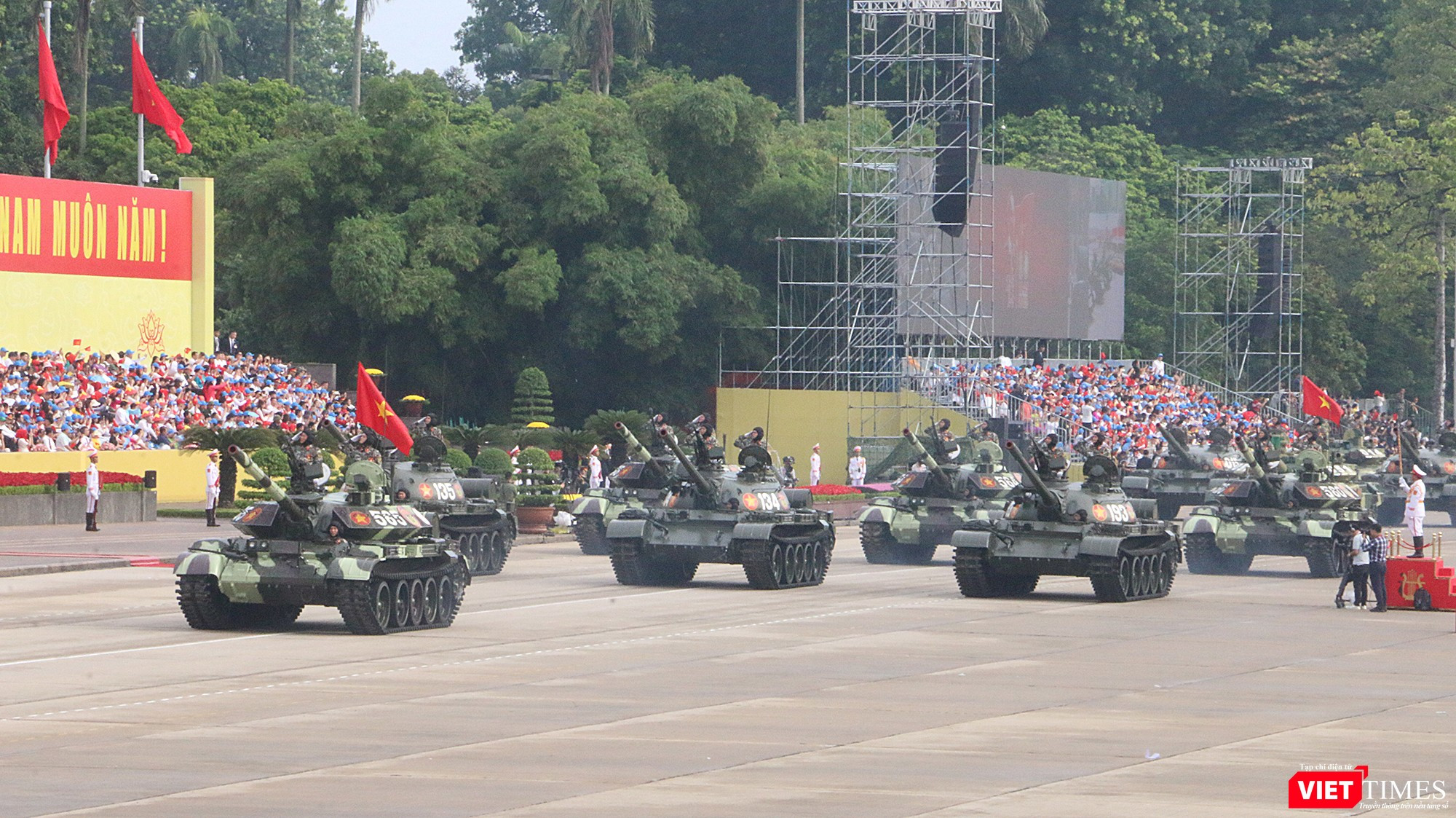 Dàn khí tài của Quân đội nhân dân Việt Nam trình diễn tại Đại lễ 