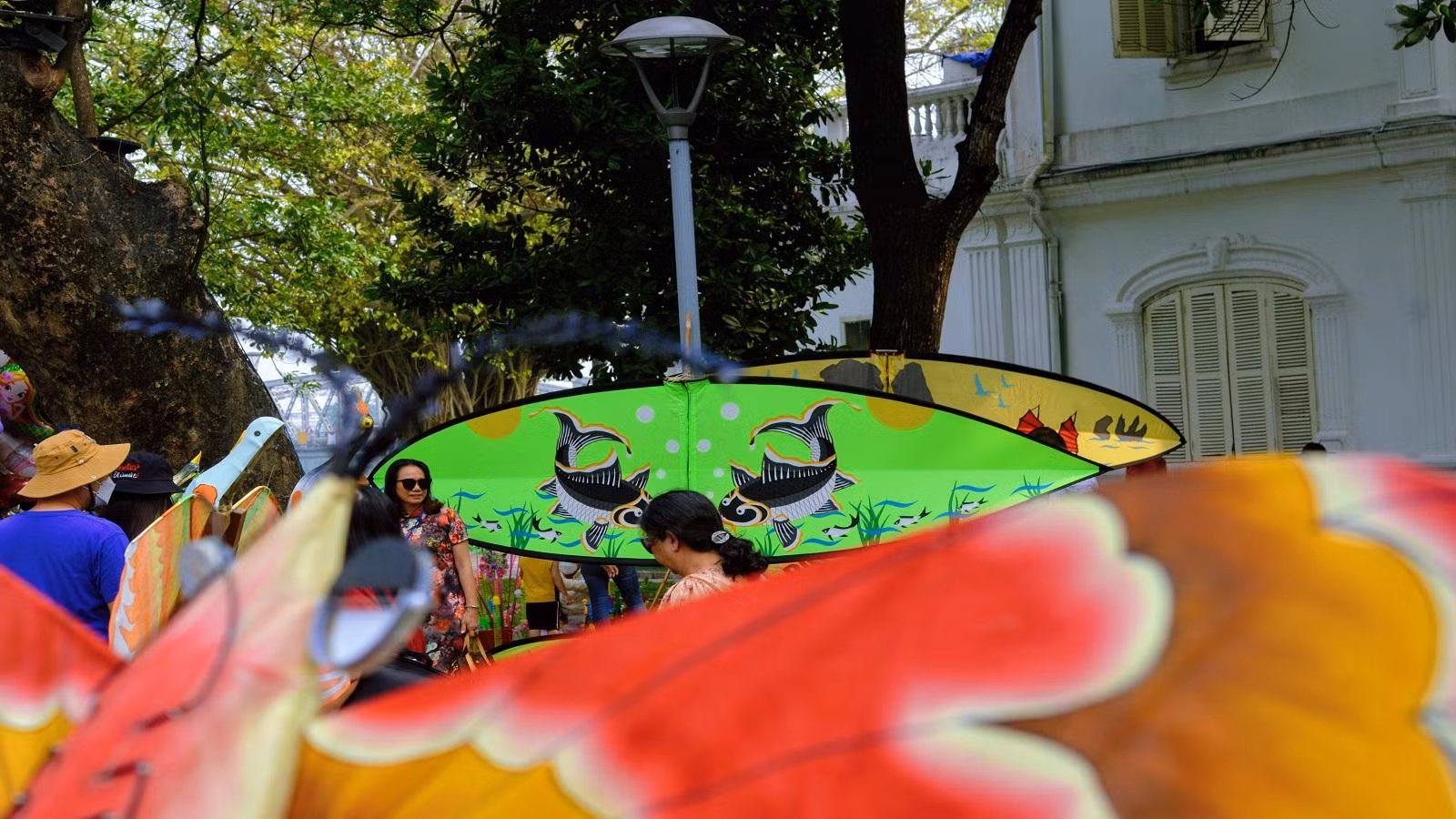 Sự kiện thu hút khá đông người dân và du khách