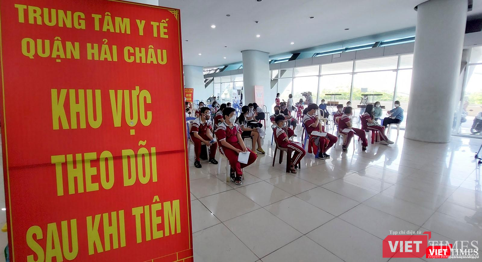 Được theo dõi chặt sau khi tiêm