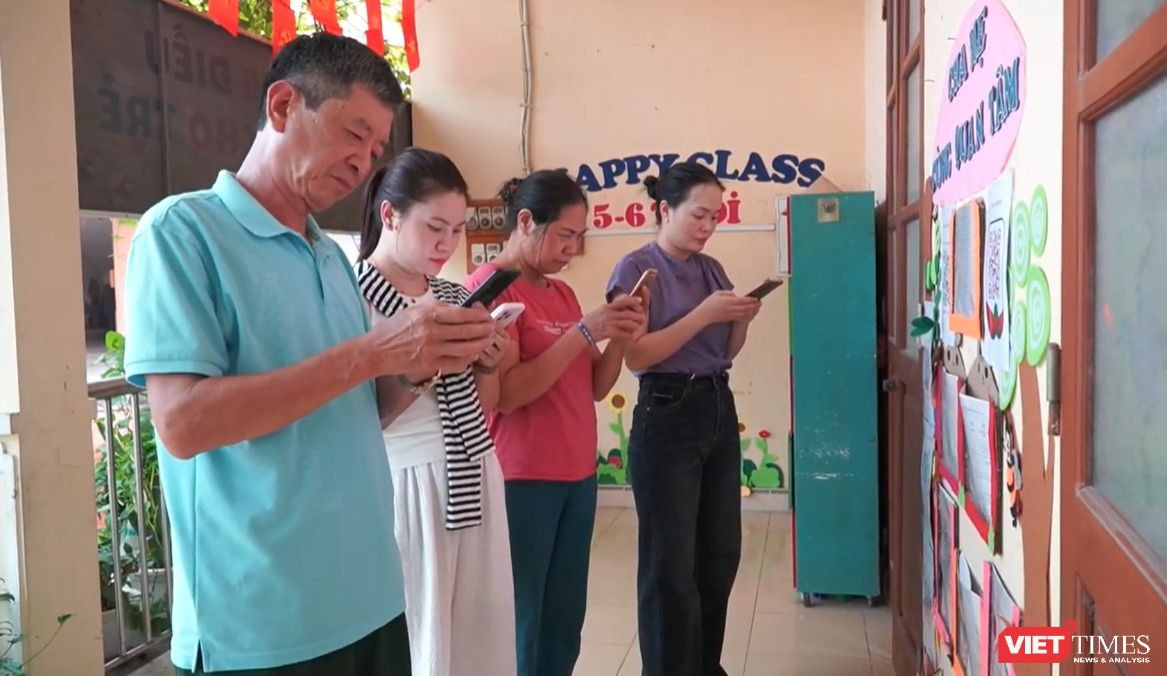 Mam non Huong sen 4.jpg