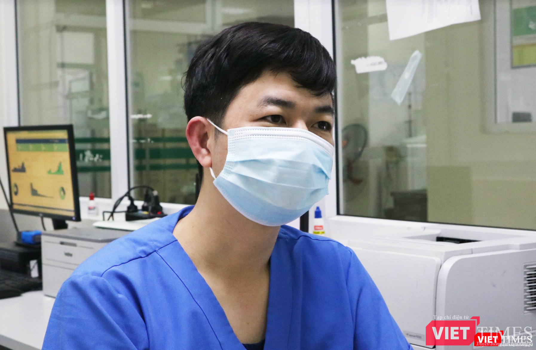 BS. Đồng Phú Khiêm – Phó Trưởng Khoa Hồi sức tích cực, Bệnh viện Bệnh Nhiệt đới Trung ương (Ảnh - Minh Thuý) BS. Đồng Phú Khiêm – Phó Trưởng Khoa Hồi sức tích cực, Bệnh viện Bệnh Nhiệt đới Trung ương (Ảnh - Minh Thuý)