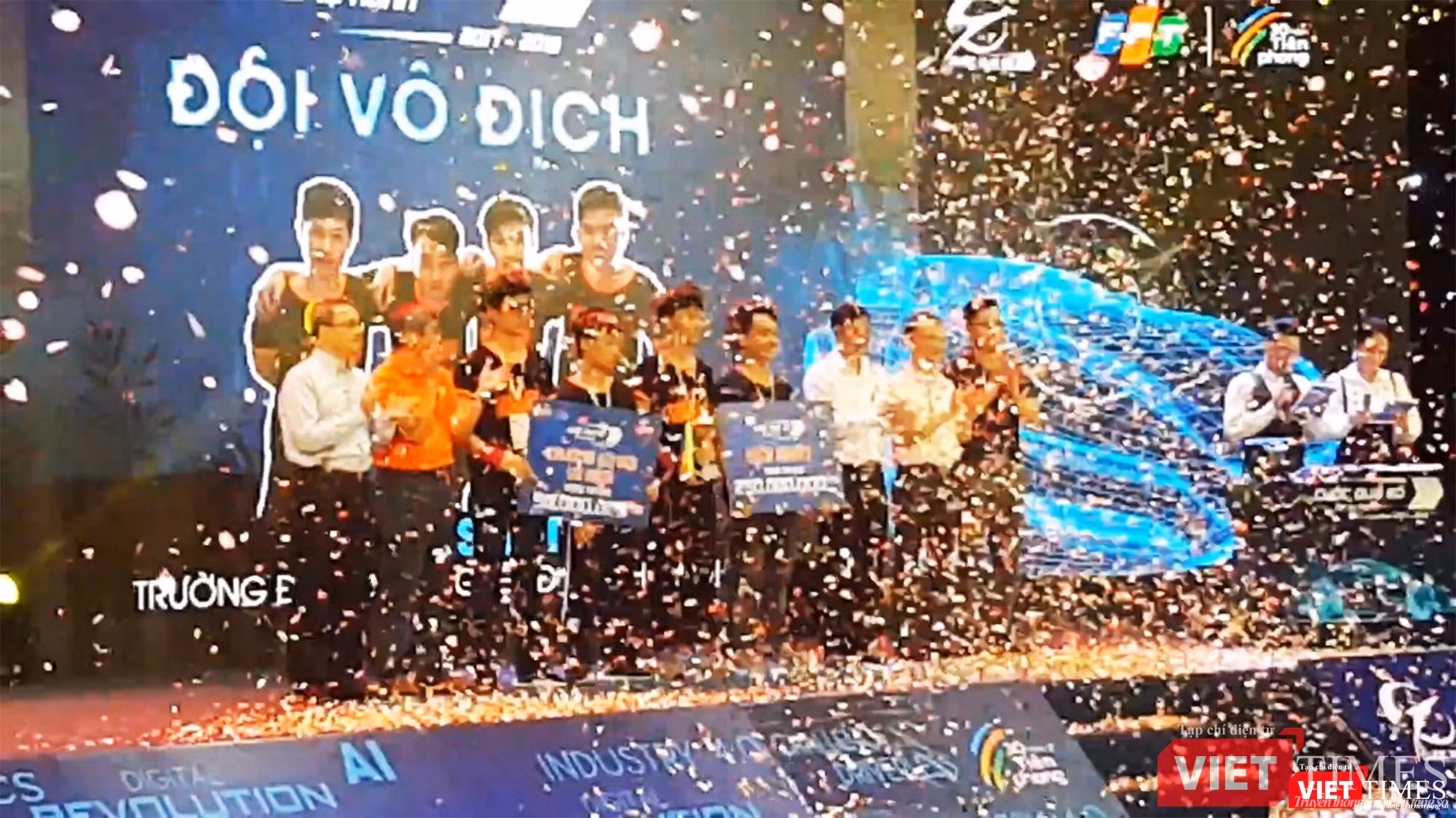 Chùm ảnh đêm chung kết “Cuộc đua số 2017 - 2018” ảnh 24