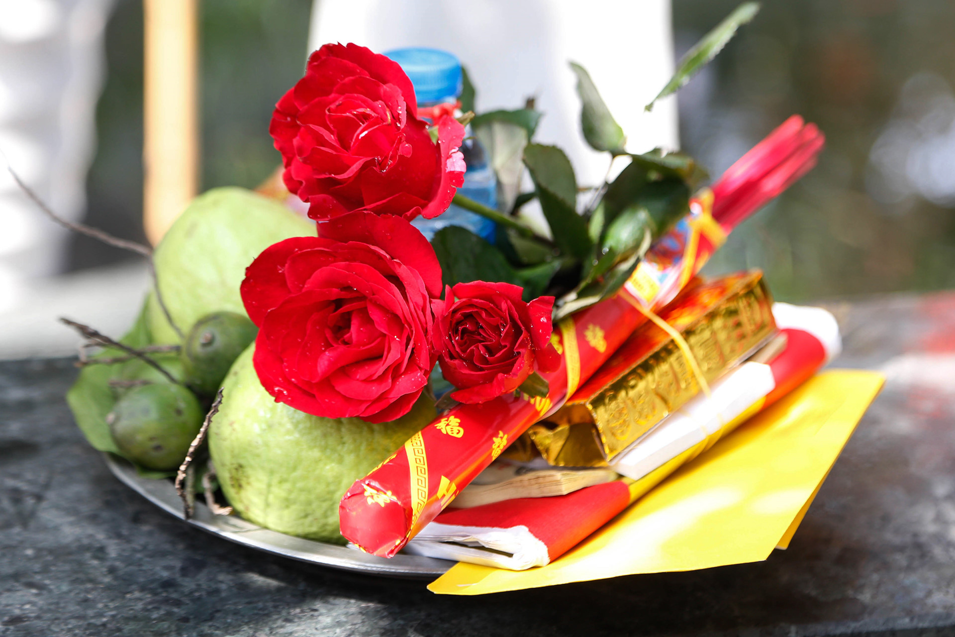 Nam thanh nữ tú đến chùa Hà xin thoát ế tăng đột biến vào Valentine hình ảnh 11 Nam thanh nu tu den chua Ha xin thoat e tang dot bien vao Valentine hinh anh 11